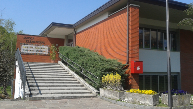 Scuola Grandate proposta l’intitolazione del salone in memoria della ex bidella