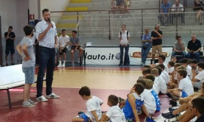 Sorpresa a Cantù: arriva Danilo Gallinari VIDEO e FOTO
