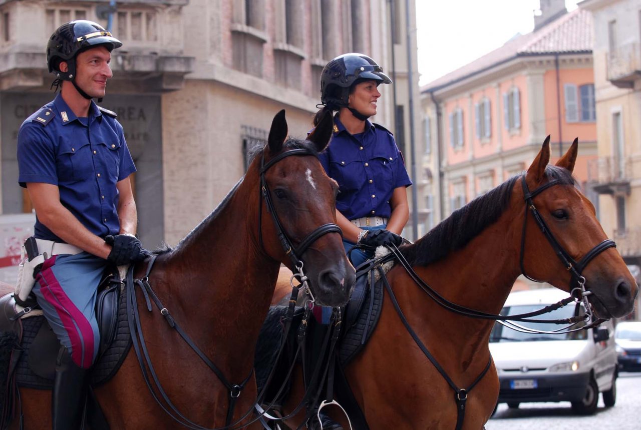 A Como da lunedì ci sarà una pattuglia a cavallo