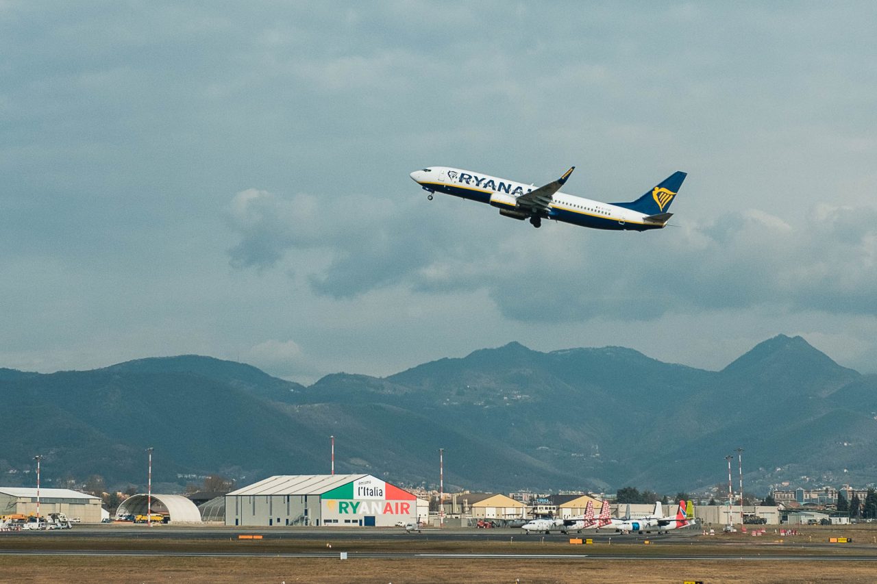 Voli per le vacanze a rischio il 25 luglio: c’è lo sciopero di Ryanair