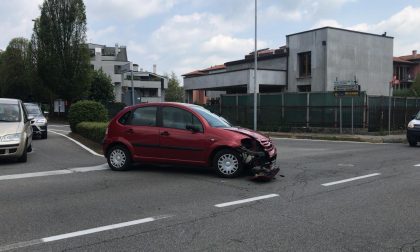 Scontro auto moto a Carugo: arriva l'elisoccorso FOTO e VIDEO