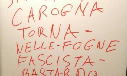 Atto vandalico alla Festa della Lega, minacce e scritte ingiuriose contro Salvini