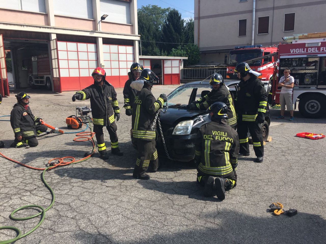 I Vigili del Fuoco di Appiano non si fermano mai. FOTO E VIDEO