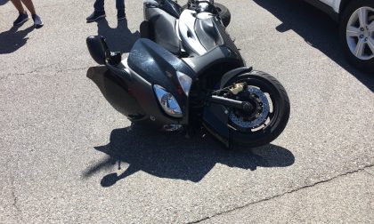 Incidente a Bulgarograsso, auto contro scooter FOTO