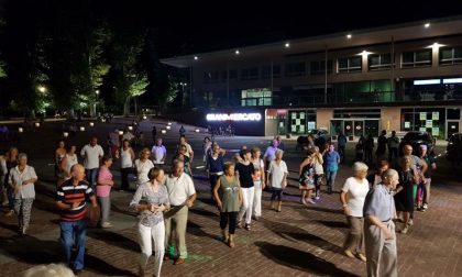 Balli in piazza a Olgiate