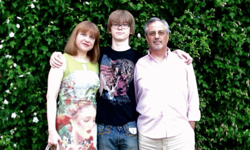 “Un anno senza Misha”. Il commovente ricordo della famiglia diventa un libro
