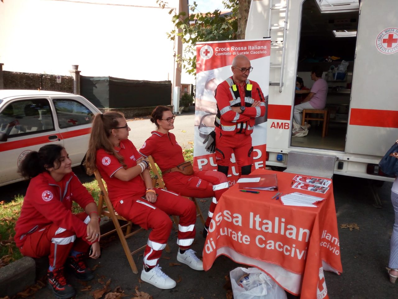 Cri al mercato l’ambulatorio mobile funziona FOTO