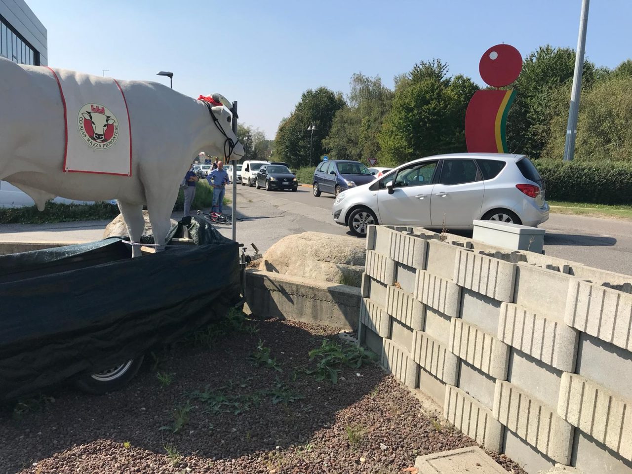 Investimento ciclista a Grandate: soccorsi in codice rosso FOTO