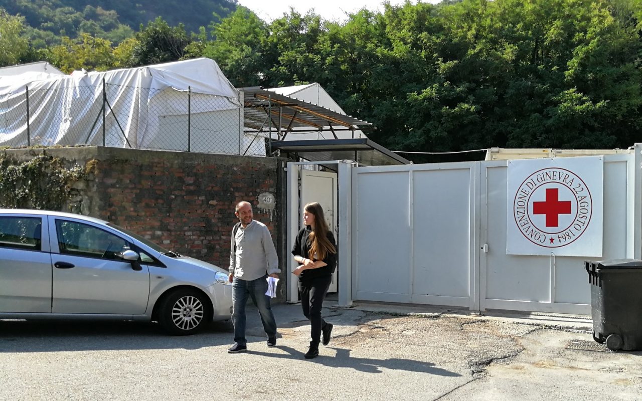 Consigliere regionale +Europa al centro migranti: “L’emergenza è un’invenzione della politica populista”