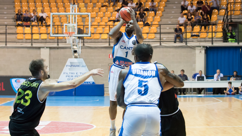 Pallacanestro Cantù sconfitta in Champions