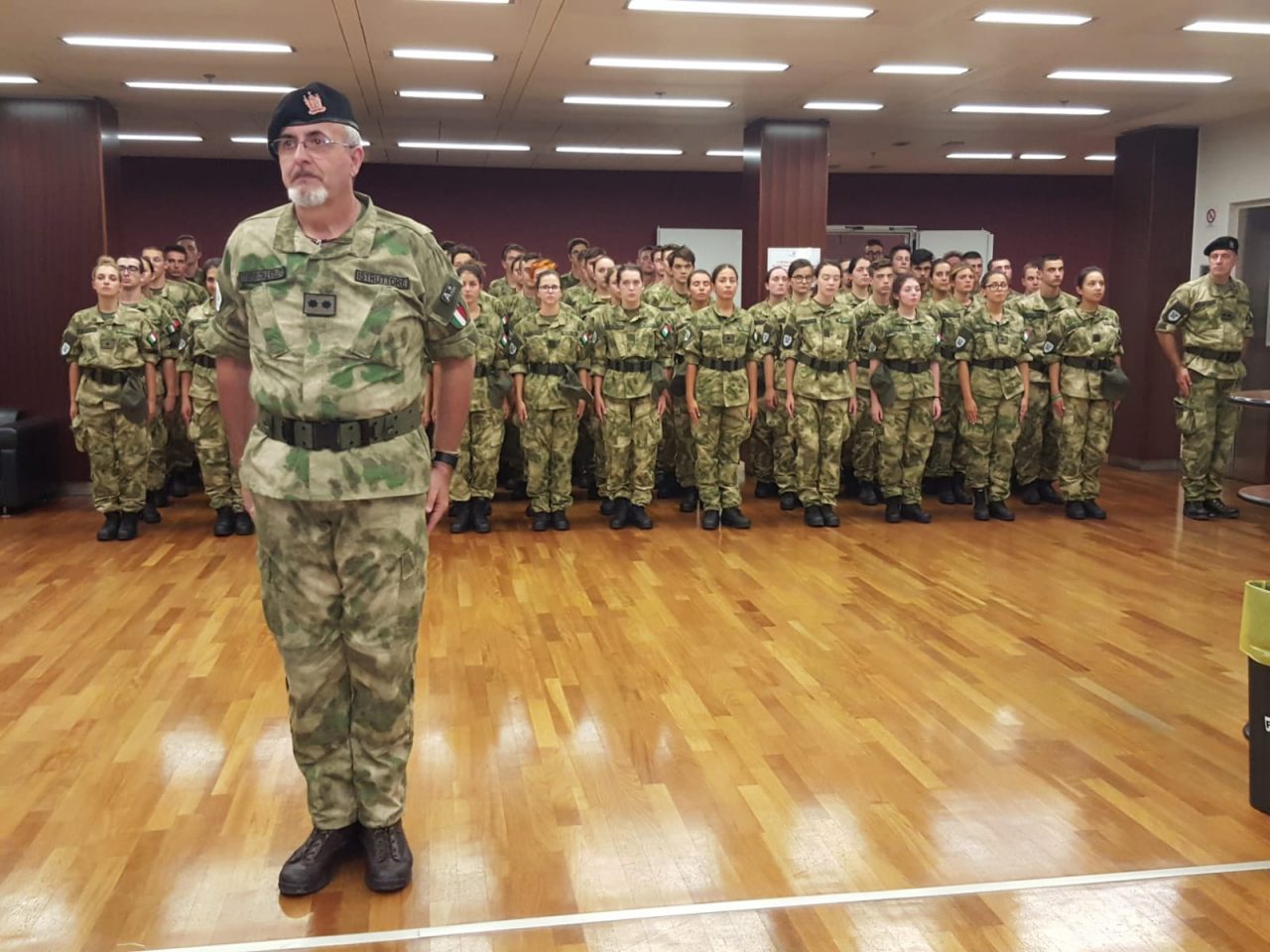 Studenti con le stellette cerimonia finale