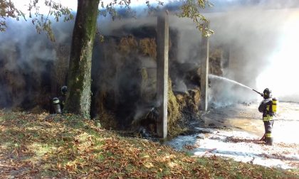 Incendio fienile a Montesolaro: Vigili del Fuoco al lavoro FOTO E VIDEO