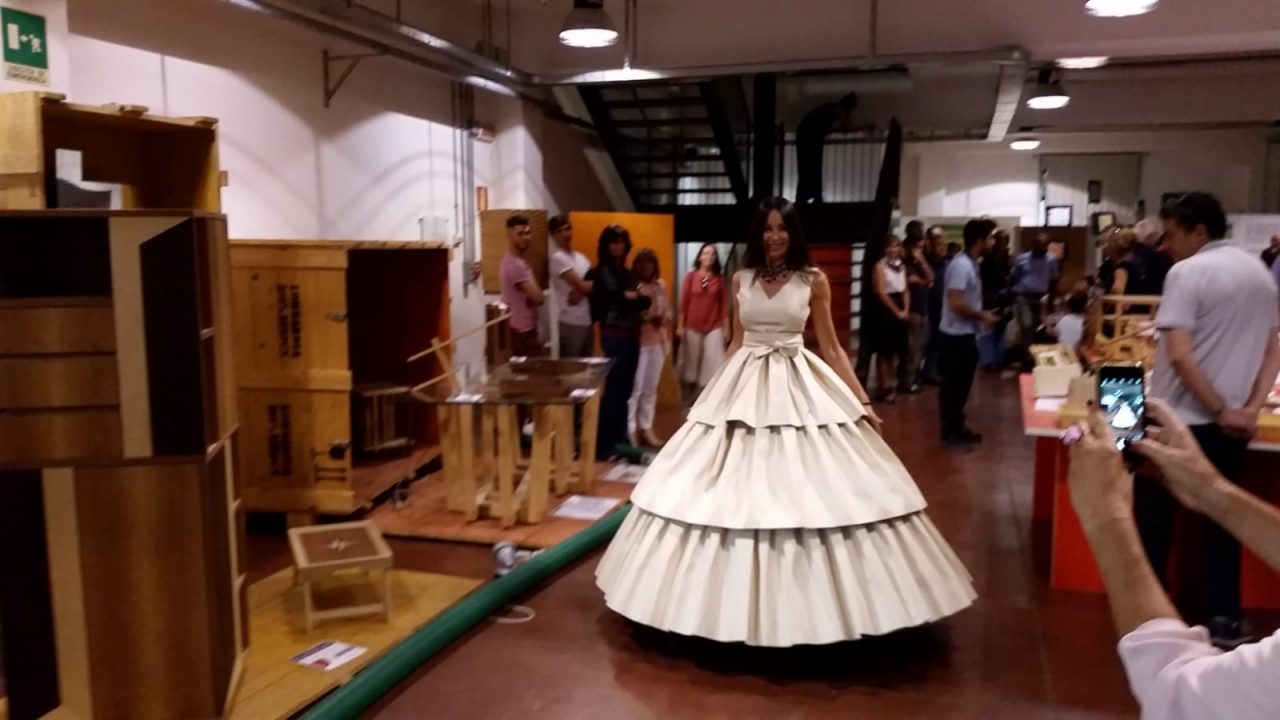 Festival del legno a Cantù via alle danze con l’inaugurazione FOTO e VIDEO