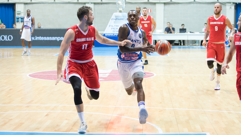 Pallacanestro Cantù buona la prima in Champions