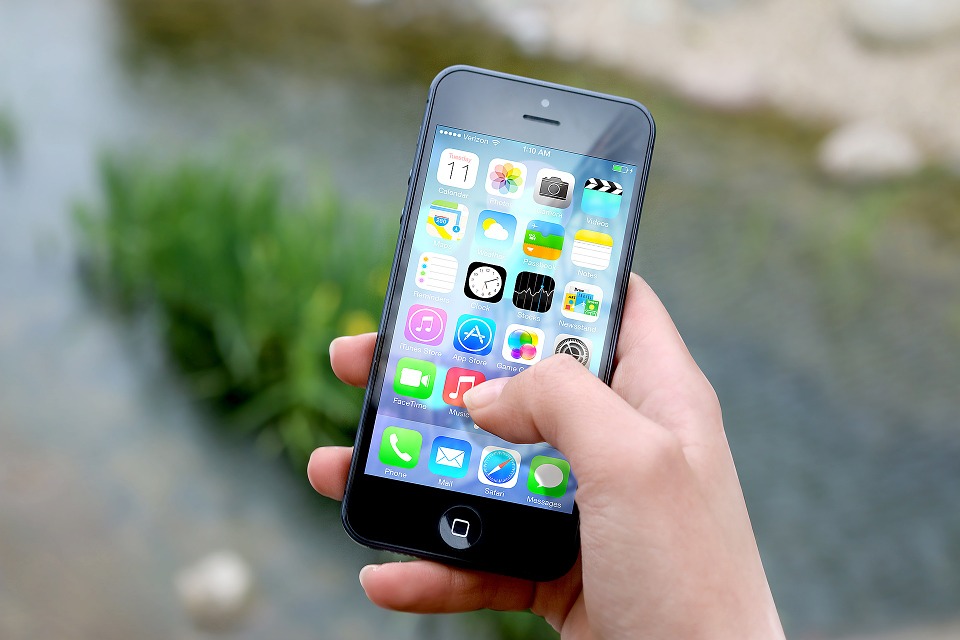 Ricompensa di mille euro a chi troverà il telefono della figlia