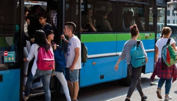 Rientro a scuola e trasporto pubblico: la protesta di Friday For Future