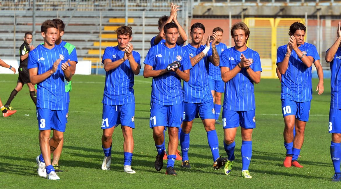 Como calcio continua la fuga degli azzurri