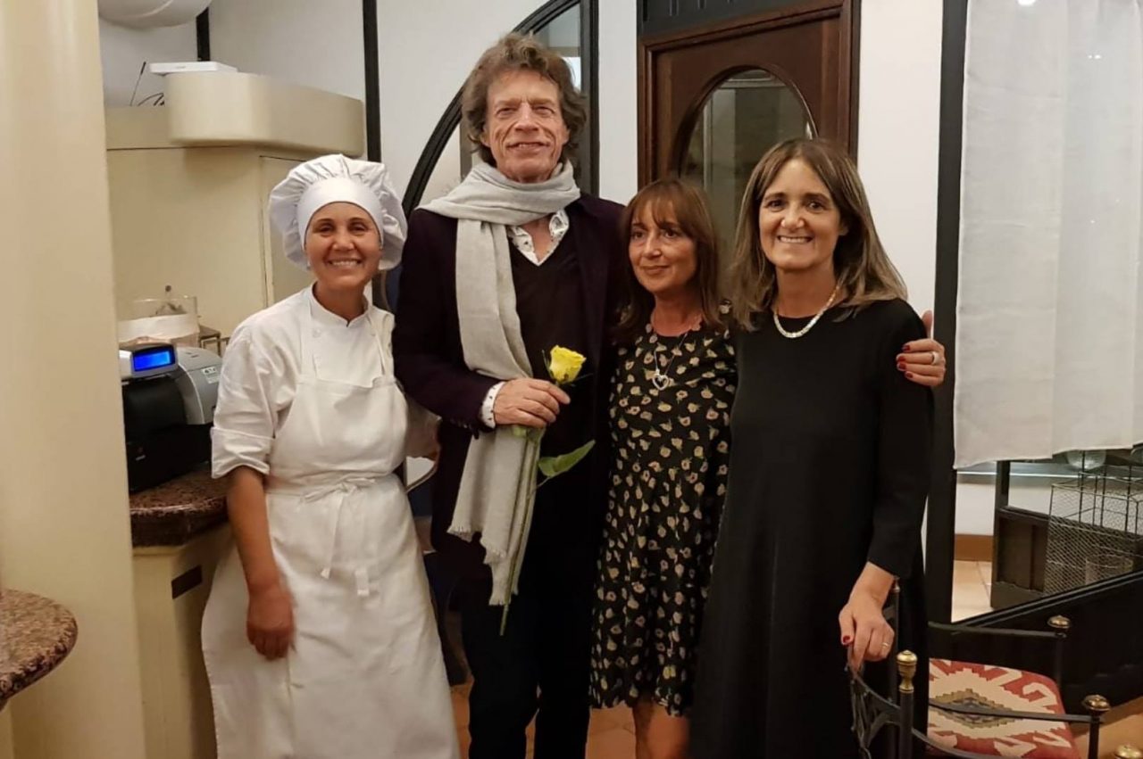 Mike Jagger a Como, è il momento dei saluti FOTO