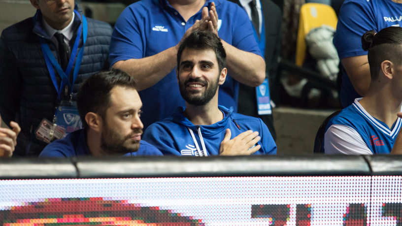 Pallacanestro Cantù tanti auguri a Sasà Parrillo