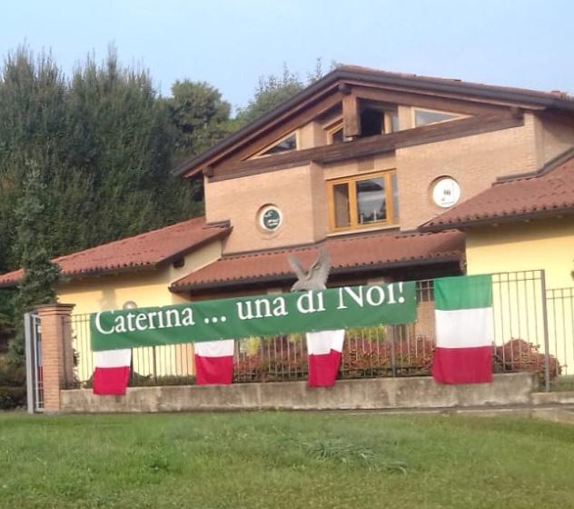 Mega raduno Alpini a Mariano le Penne Nere ricordano Caterina Napoli
