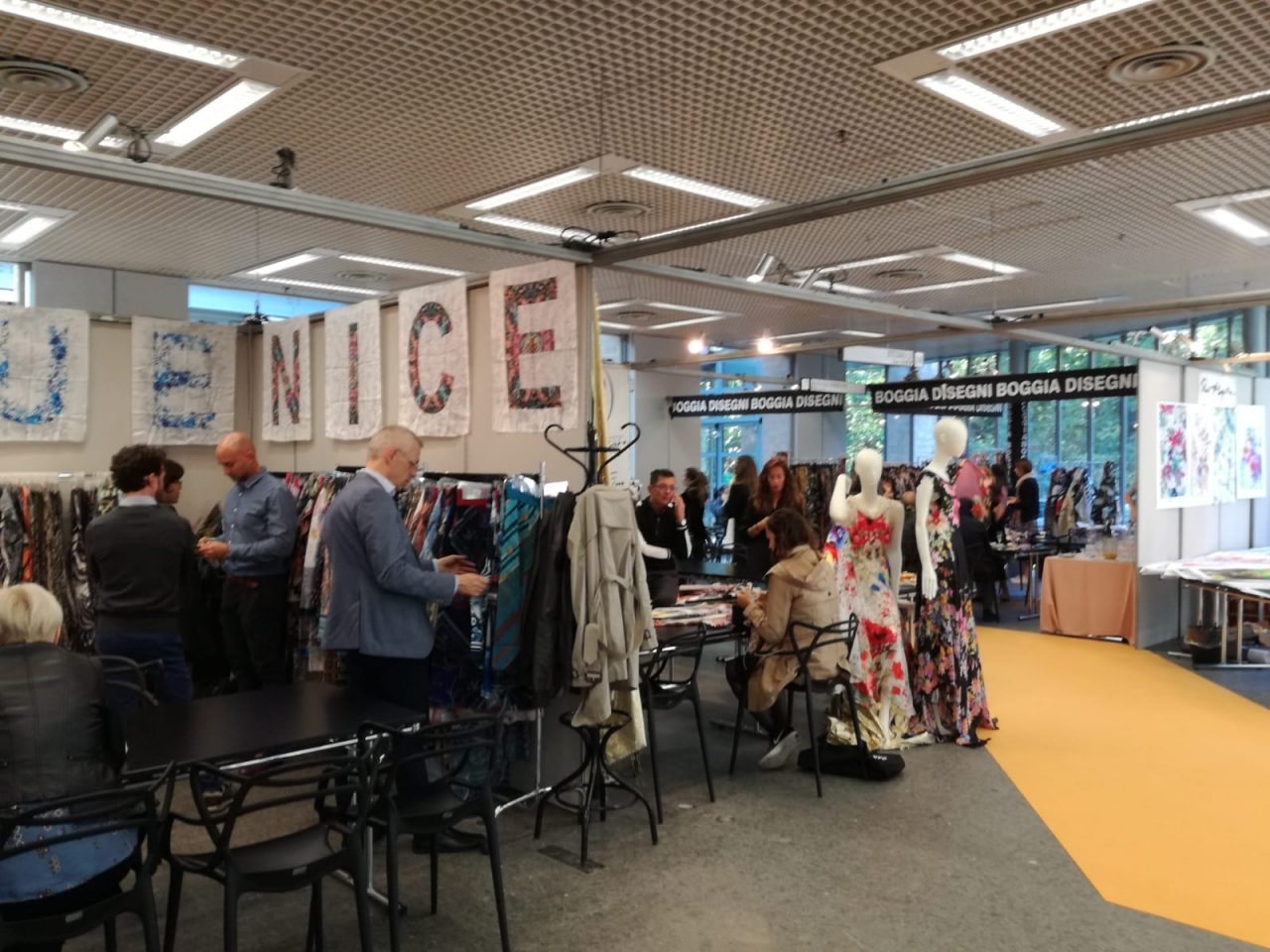 Comocrea Textile Design Show la 61^ edizione sbarca a Villa Erba FOTO