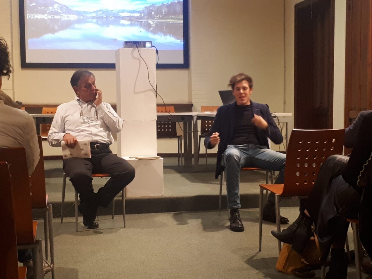 Mattia Conti presenta il suo romanzo a Pusiano FOTO