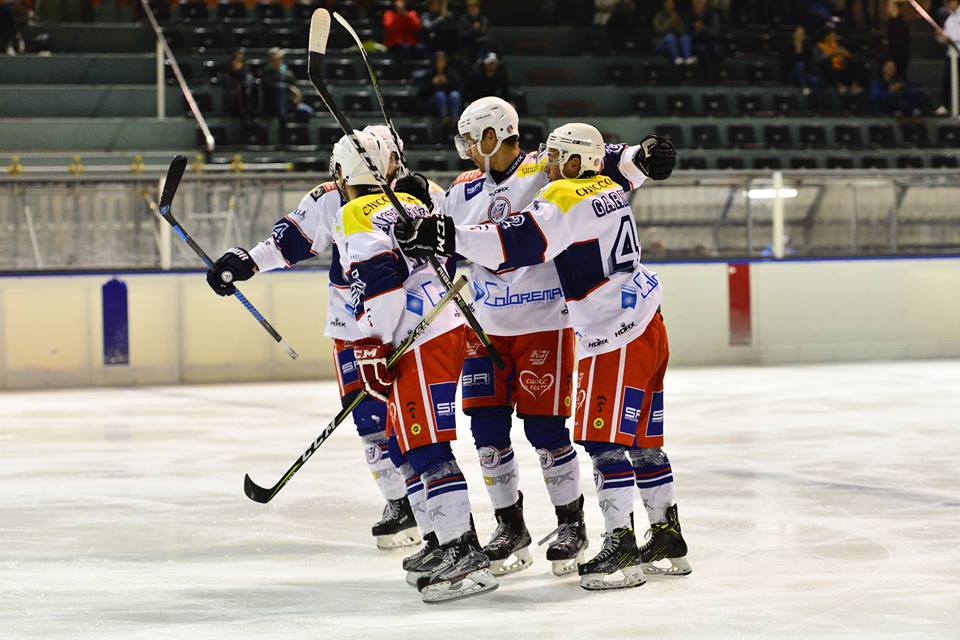Hockey Como rompe il ghiaccio, prima vittoria!