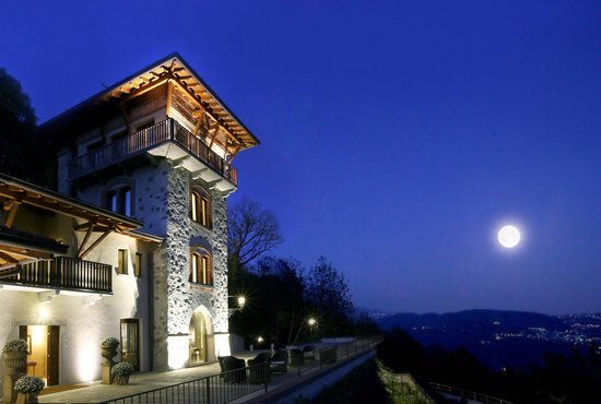 “Presenze ingombranti” mostra a Uggiate Trevano