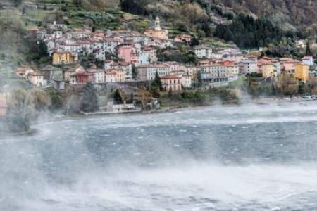 Attenzione al vento forte fino al pomeriggio a Lecco e Como PREVISIONI METEO