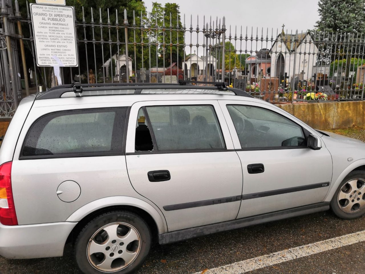 Furto al cimitero ma la telecamera della videosorveglianza è spenta