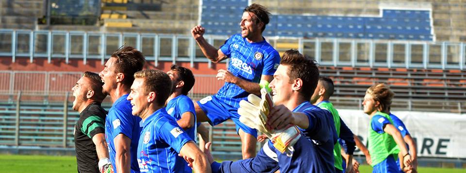 Como calcio gli azzurri sono secondi da soli