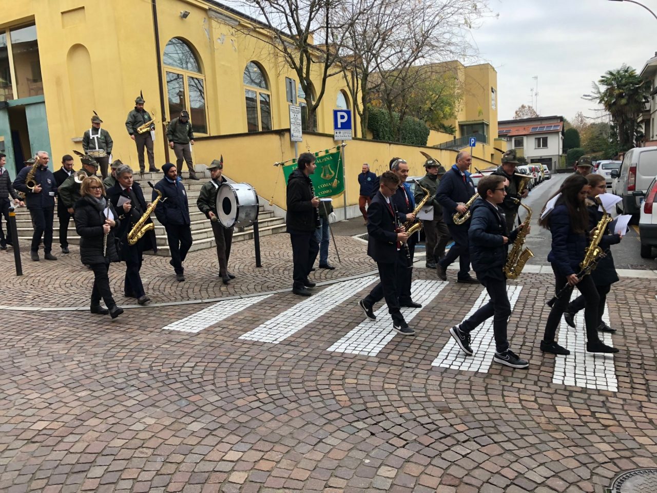 Addio a Marino Bestetti con la Fanfara alpina e il Corpo musicale olgiatese