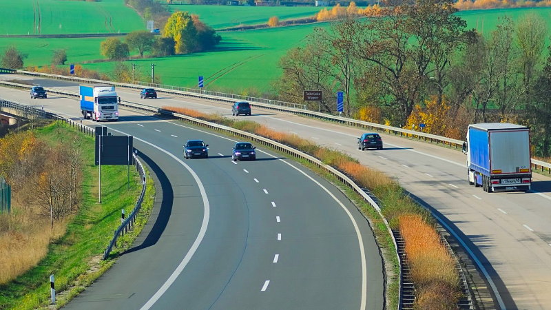 Traffico, chiusure notturne in Tangenziale Nord e al raccordo Fiera di Milano