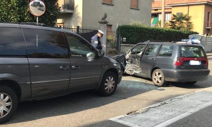 Ancora un incidente a Perticato allo stop di via Morandi FOTO