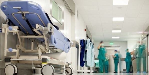 Covid, 257 ricoverati: due nuovi reparti dedicati al Sant’Anna. La Cardiologia si sposta a Cantù