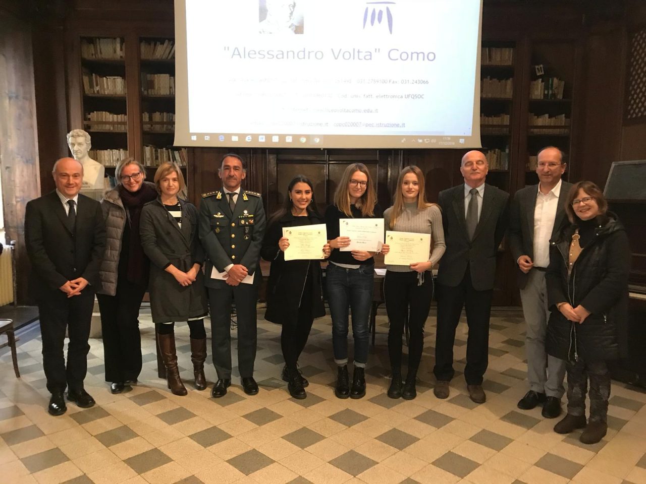 Premiate le studentesse vincitrici del concorso “LeggiAmo a Scuola”