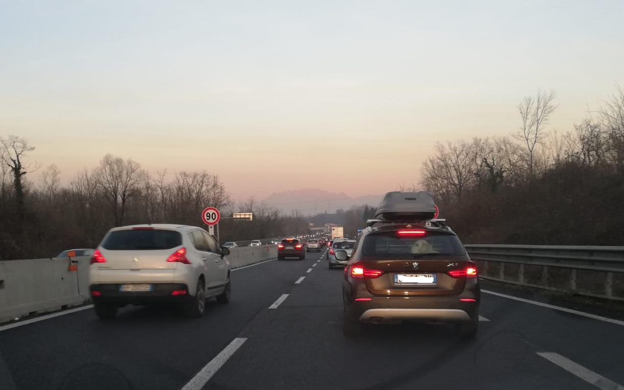 Traffico in tilt sulla Valassina per lavori in corso