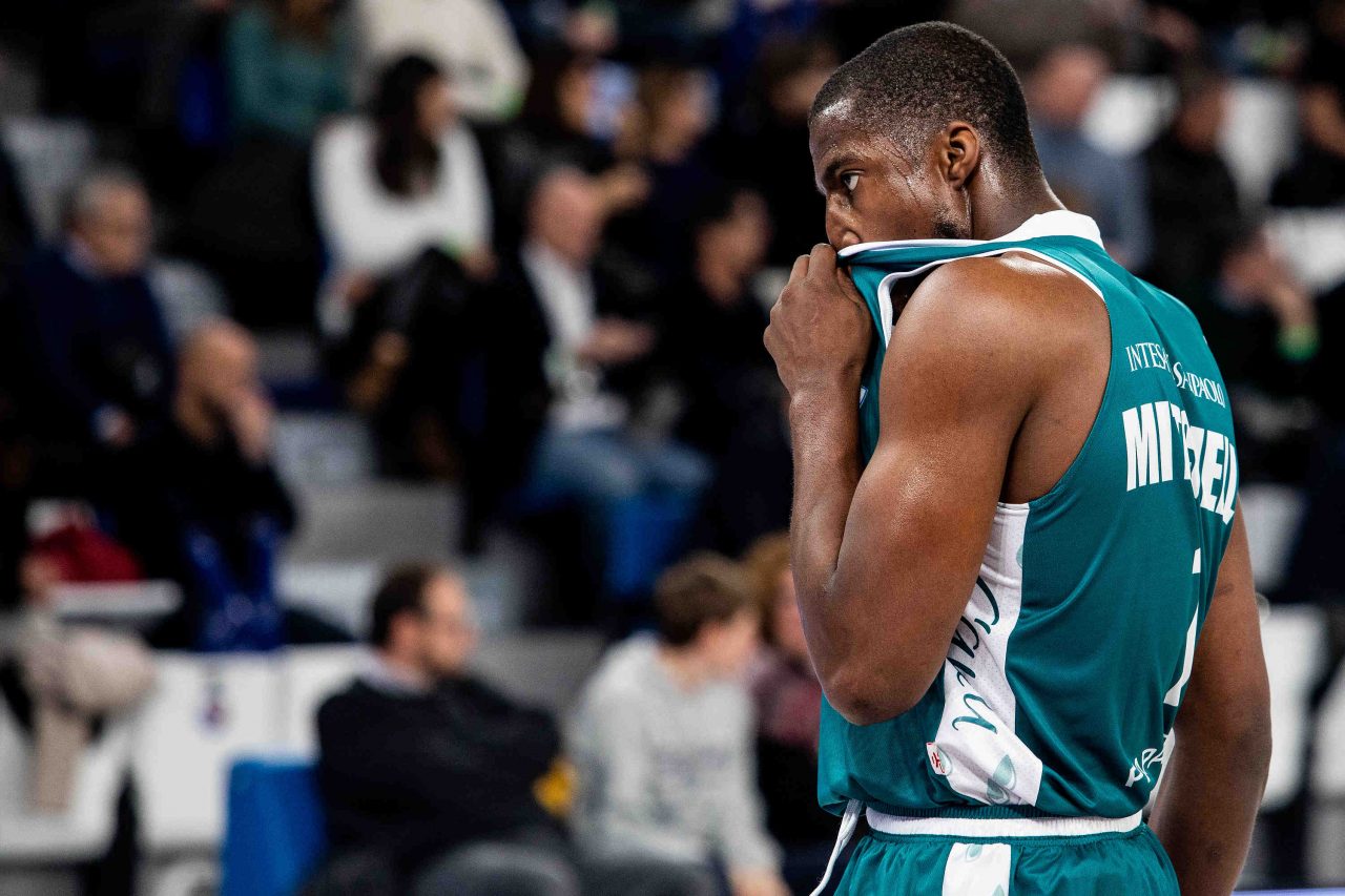 Pallacanestro Cantù domenica a Desio contro Venezia