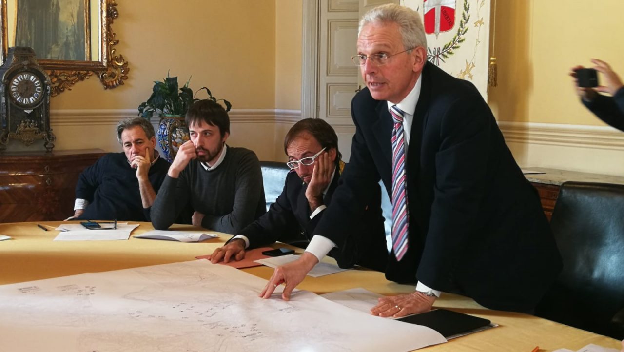 Via per San Fermo chiusa, Bella: “Lavoriamo a un possibile senso unico alternato ma servono due mesi”
