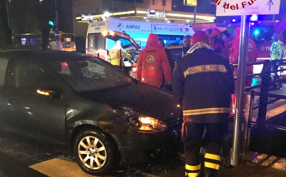 Incidente a Como coinvolto anche un bambino di 13 anni FOTO