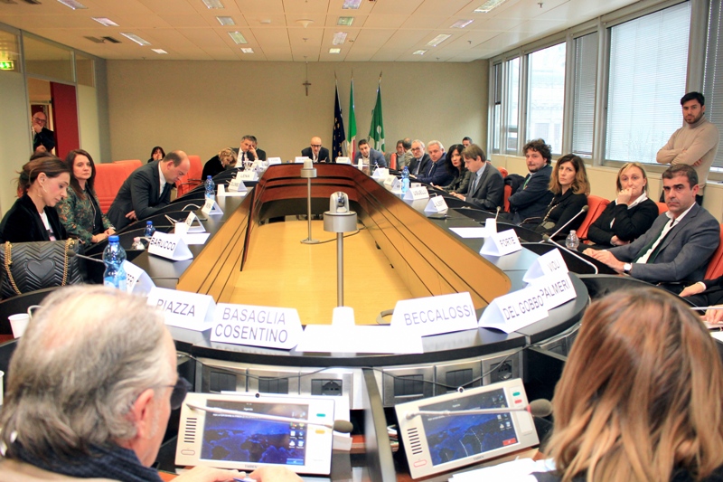 Crisi Canepa la Regione sollecita il Governo: nessuna certezza per gli stipendi di novembre dei 450 lavoratori