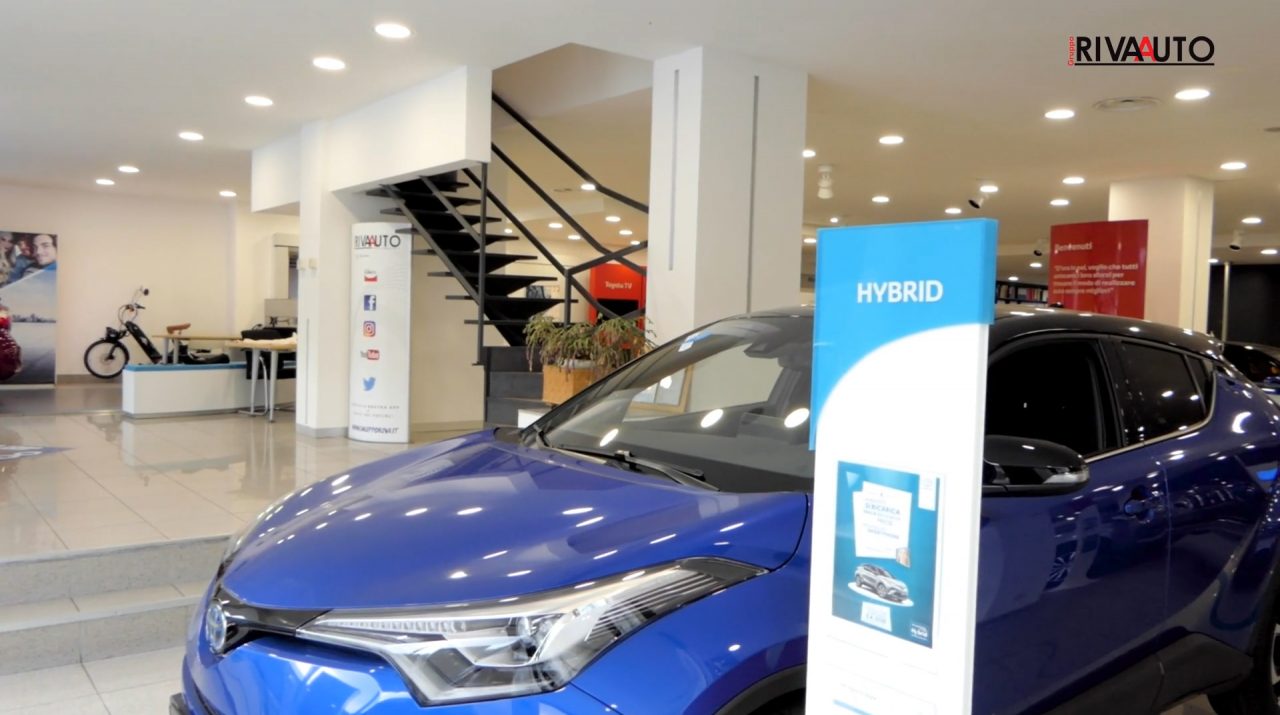 Rivauto: il successo della motorizzazione ibrida Toyota