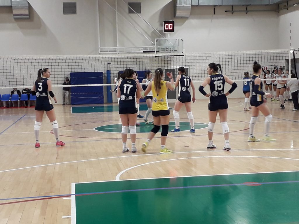 Albese Volley la Tecnoteam riparte vincendo il derby