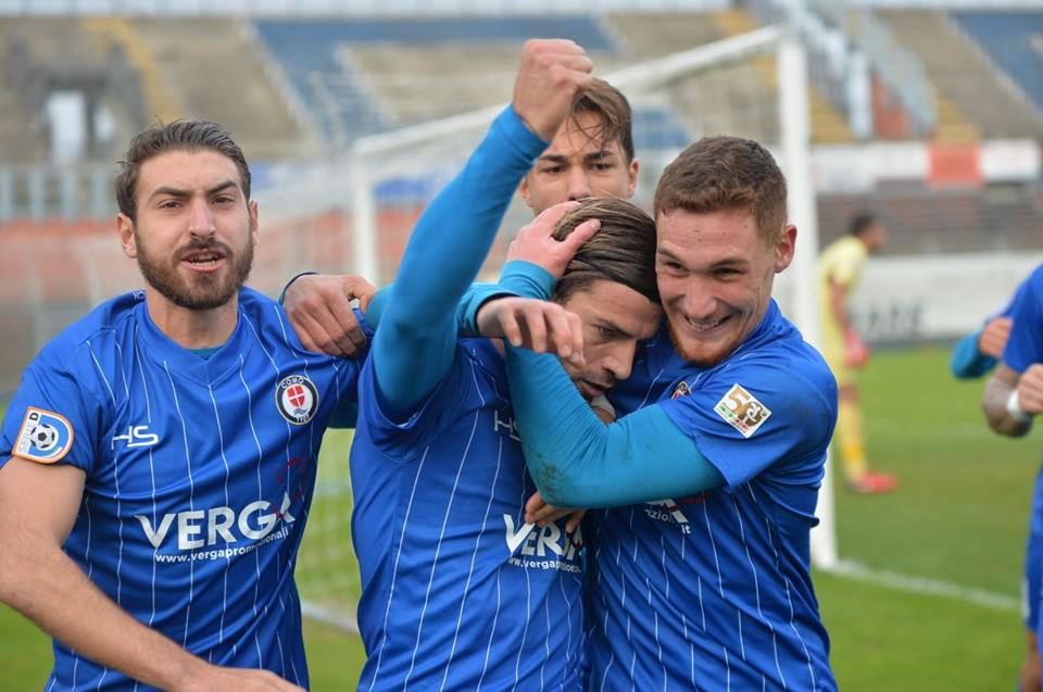 Como Calcio azzurri e Mantova senza squalificati
