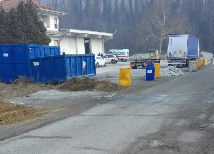 Incidente sul lavoro a Cucciago, soccorso un uomo