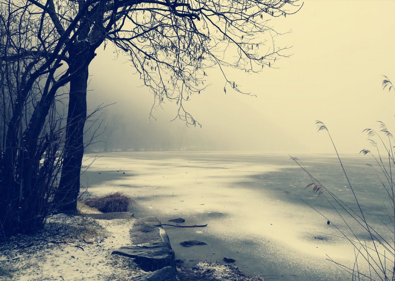 Lago del Segrino tutta la sua bellezza in uno scatto