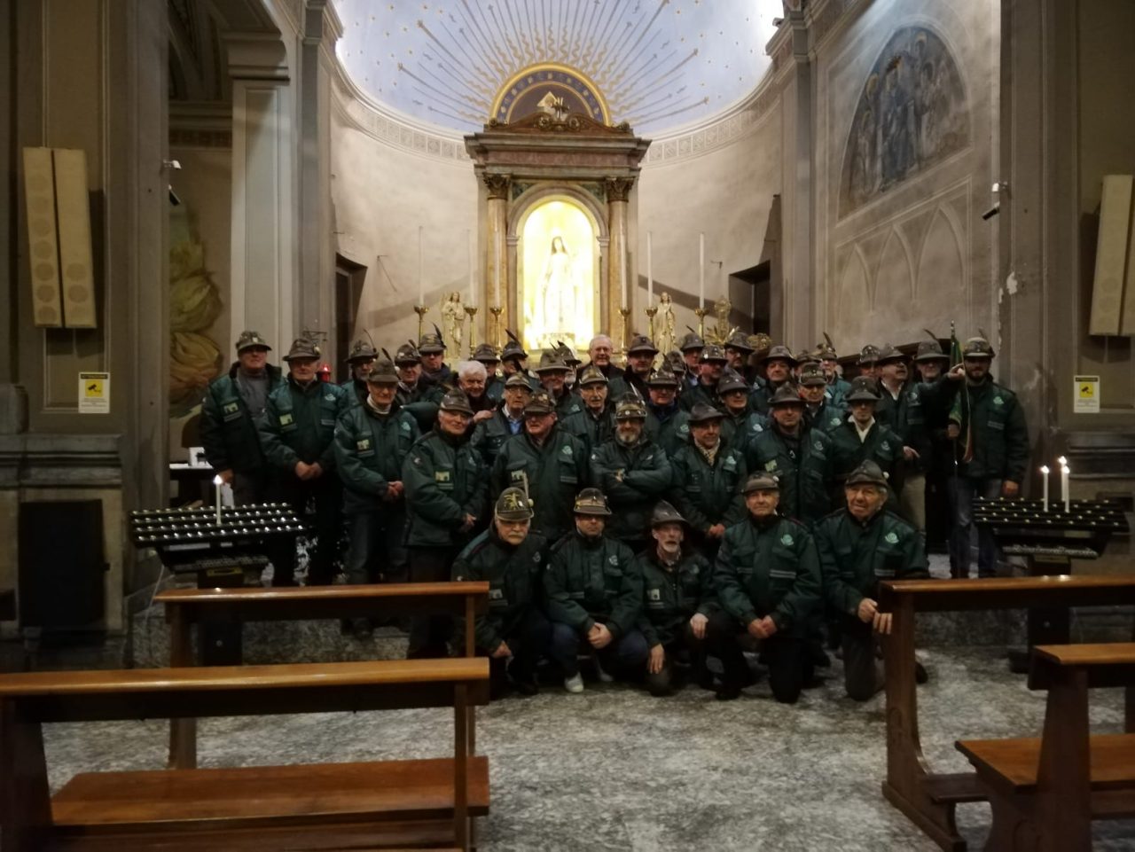 Don Mazzi a Mariano con gli Alpini
