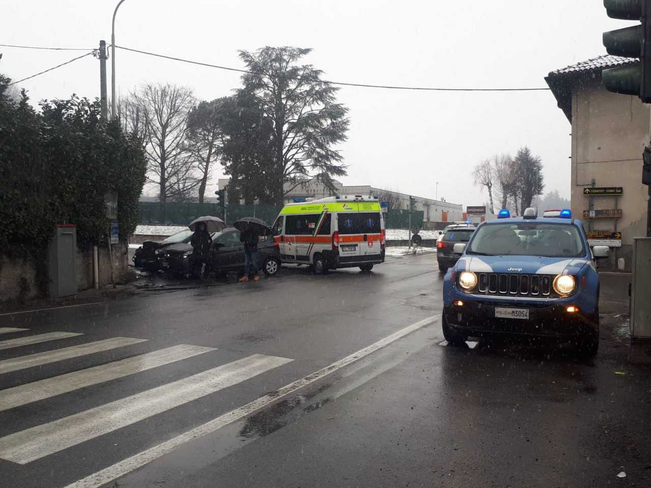 Incidente a Orsenigo scontro tra auto