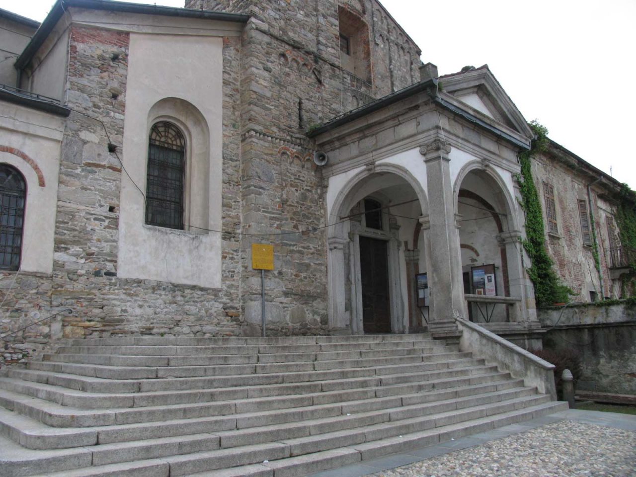 Basilica di San Paolo a Cantù riprendono i lavori