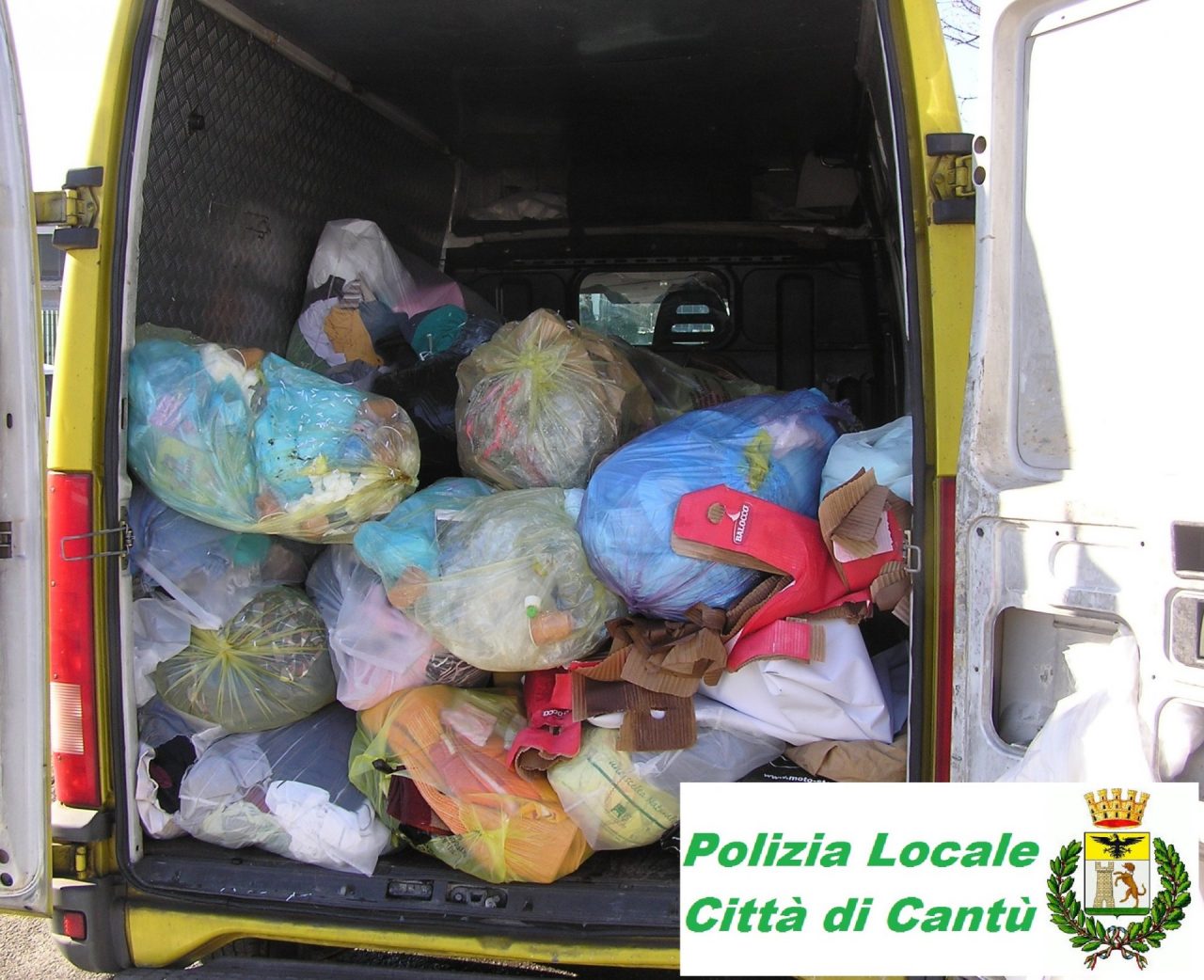 Traffico di rifiuti Cantù denunciato un uomo LE FOTO